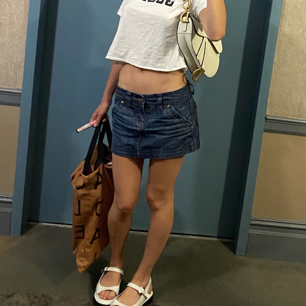 Vintage 2000s jean skirt. Y2K come back summer. Low rise mini blue Jean